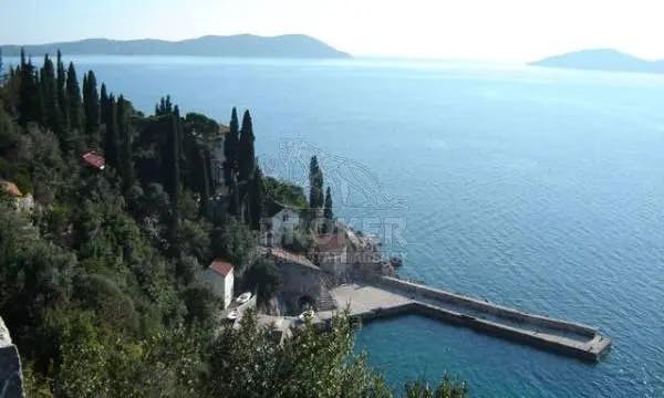 En sommar herrgård på havet i Trsteno nära Dubrovnik