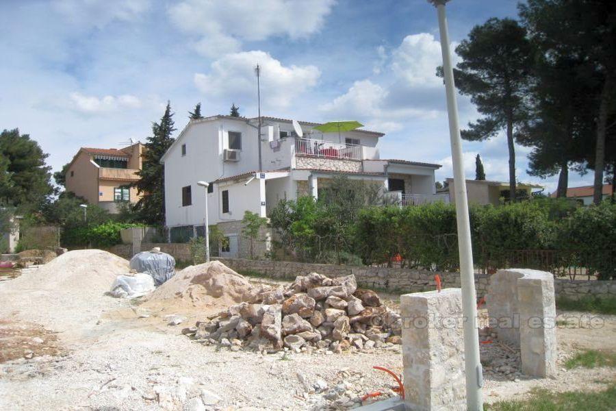 Maison familiale première rangée à la mer, à vendre