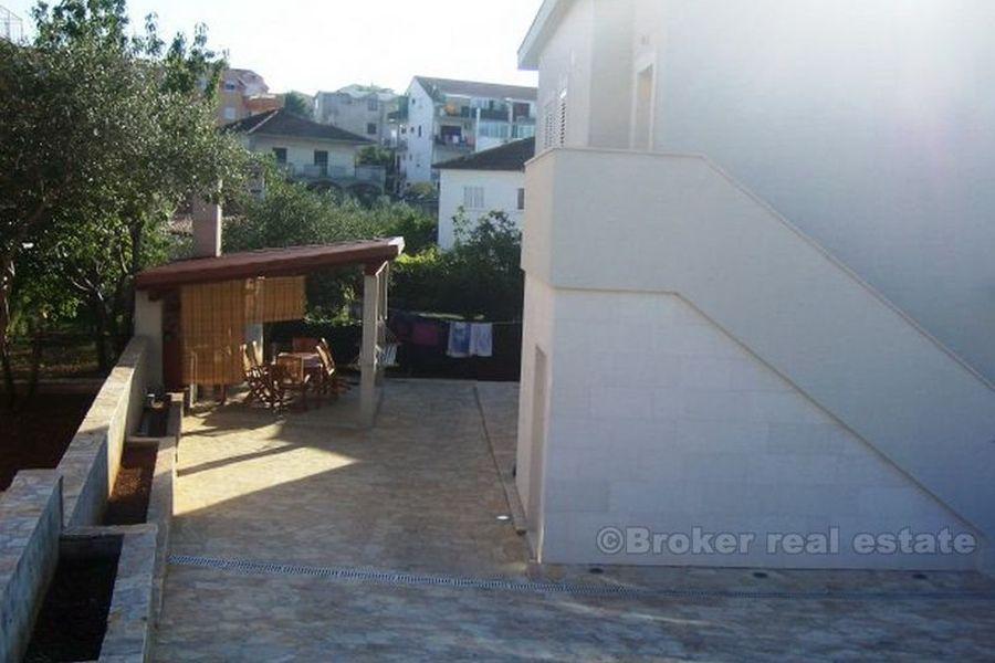The villa of 280m2 on a plot of 521m2, for sale