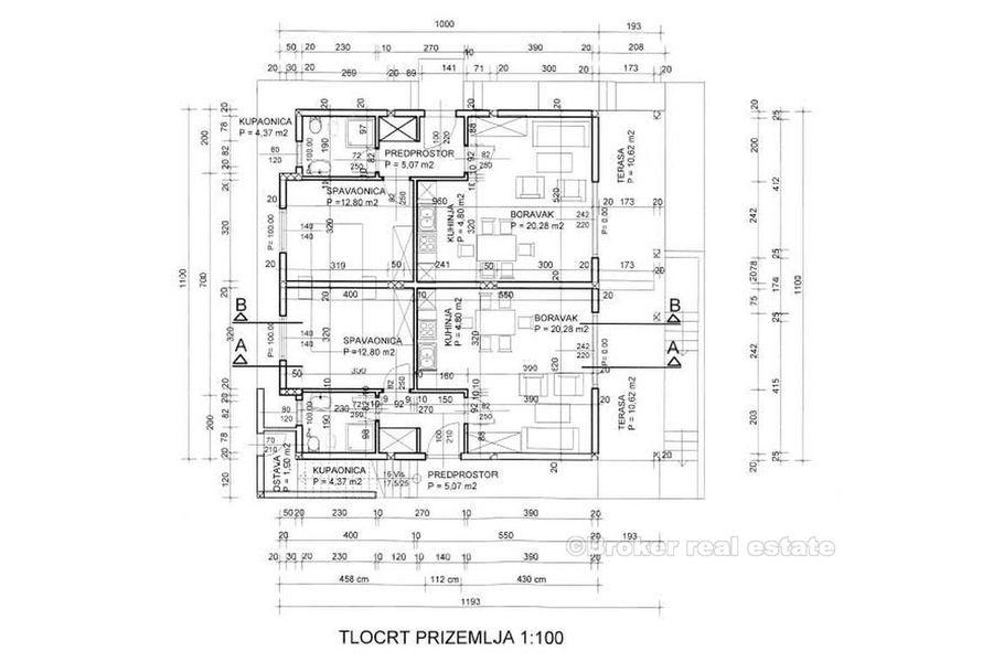 The villa of 280m2 on a plot of 521m2, for sale