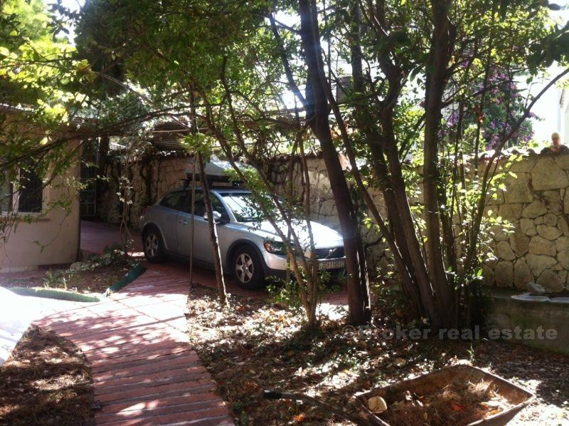 Duplex apartment overlooking the sea, for sale
