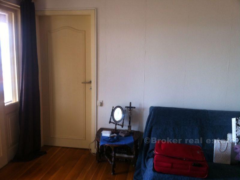 Duplex apartment overlooking the sea, for sale