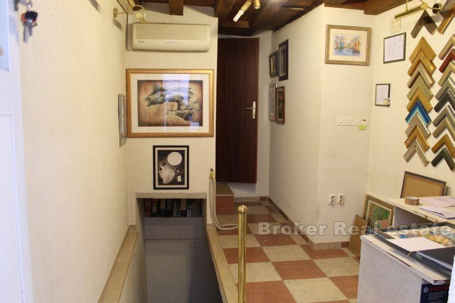 Office space (center), for rent