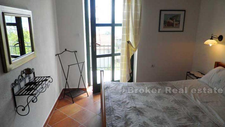 Maison jumelée, à vendre