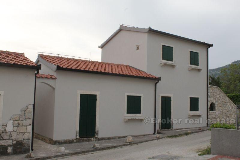 Commercial complex, for sale