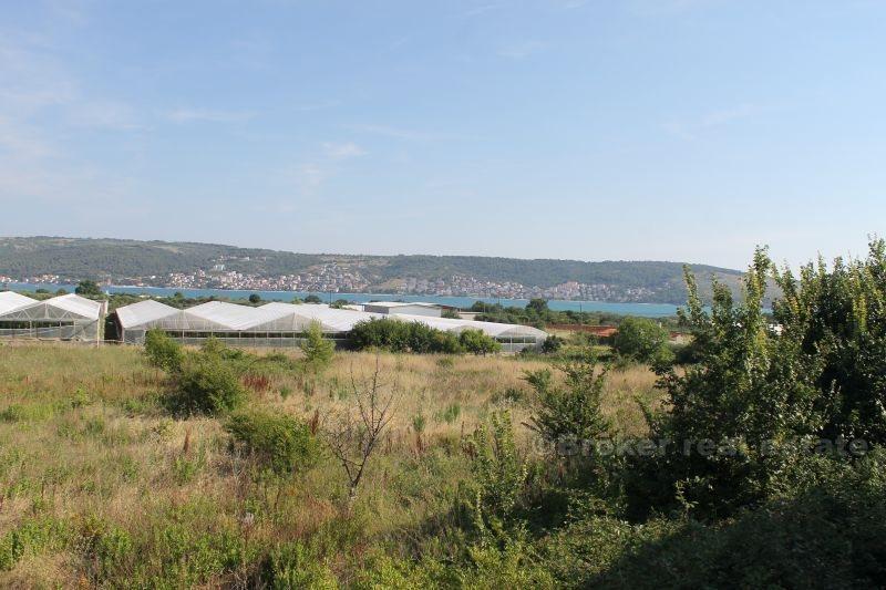 Construction plot, for sale