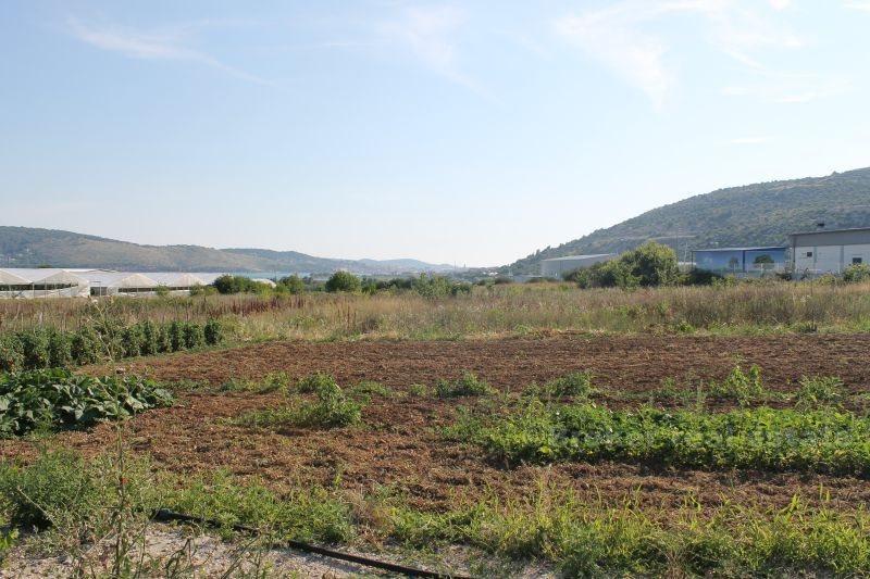 Construction plot, for sale