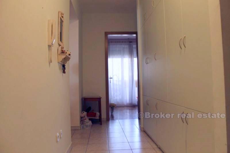 Tre camere da letto (Znjan), in affitto
