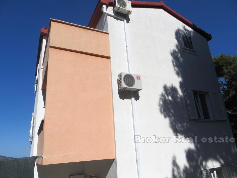 Spacious detached house