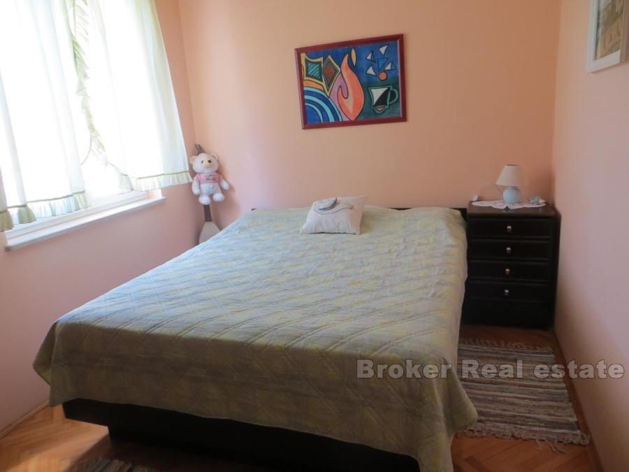 Spacious detached house