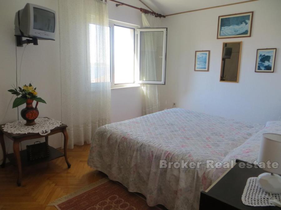 Spacious detached house