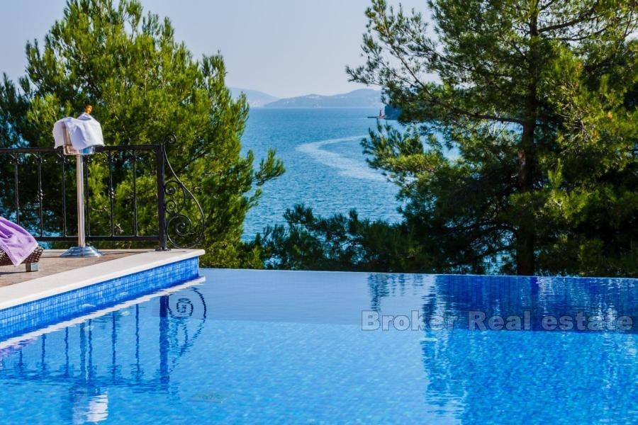 Five star villa, for sale