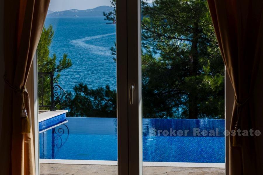Five star villa, for sale