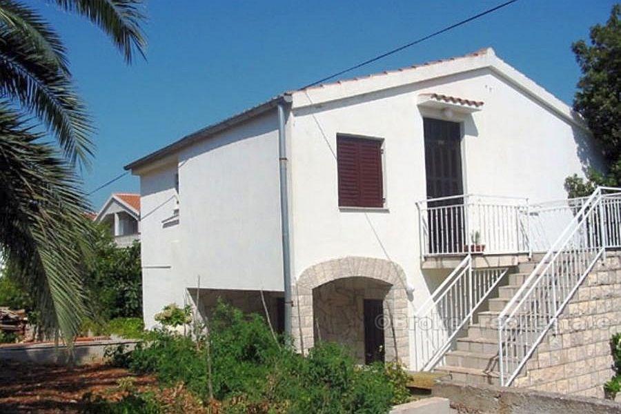 Detached house, for sale