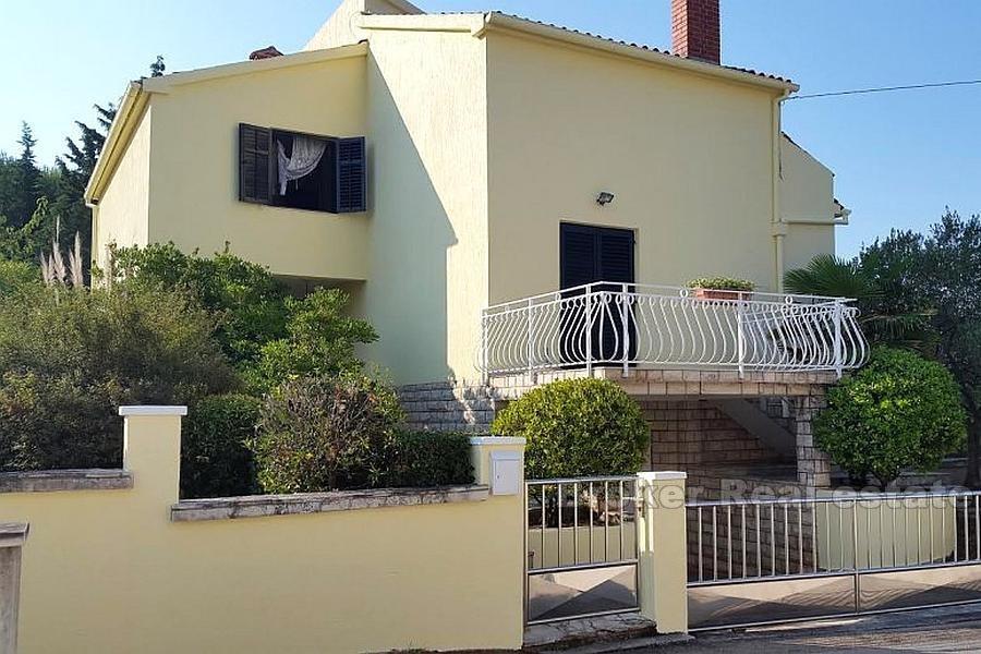 House at quiet location, for sale