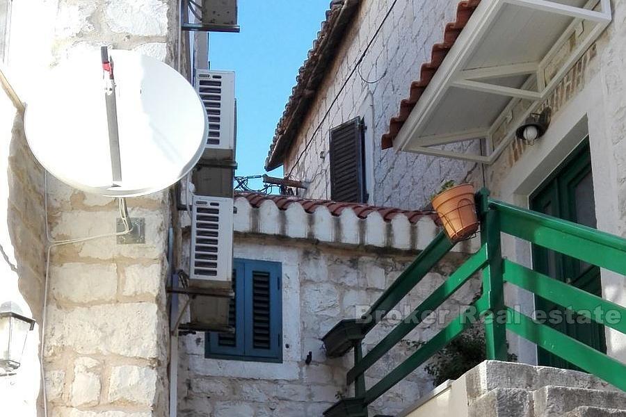 Casa in pietra, in vendita
