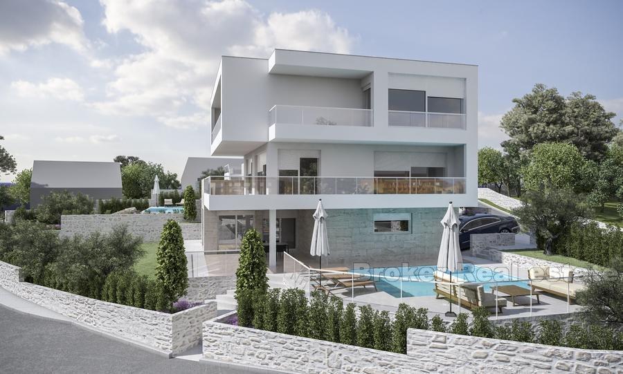 Moderní vila s bazénem ve výstavbě