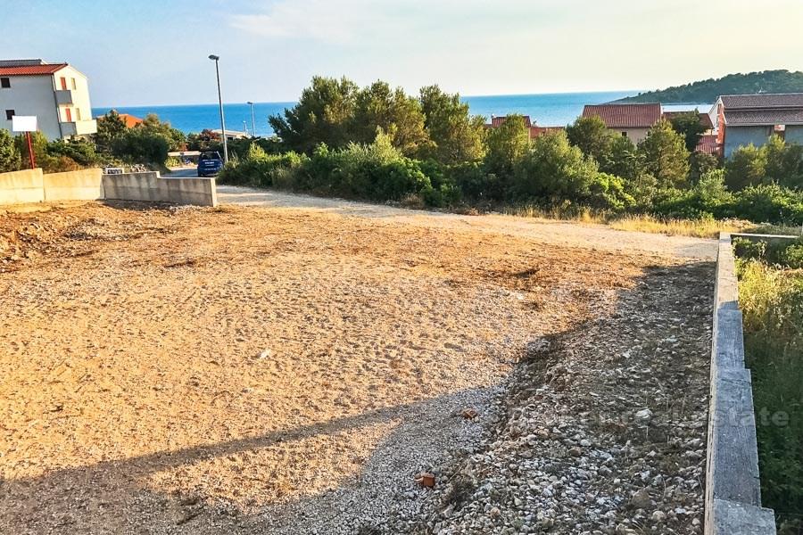 Terreno edificabile con vista sul mare, in vendita