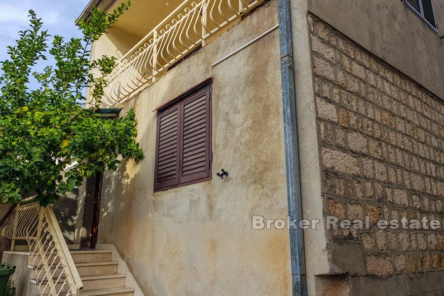 Casa bifamiliare in pietra