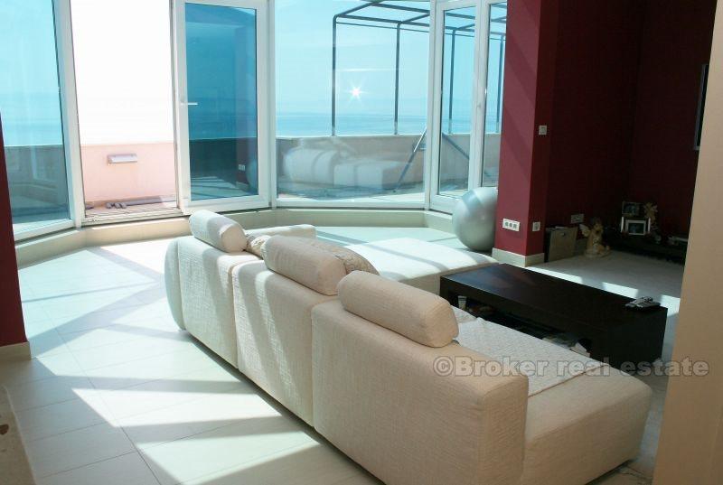 Znjan, Beautiful penthouse, for sale