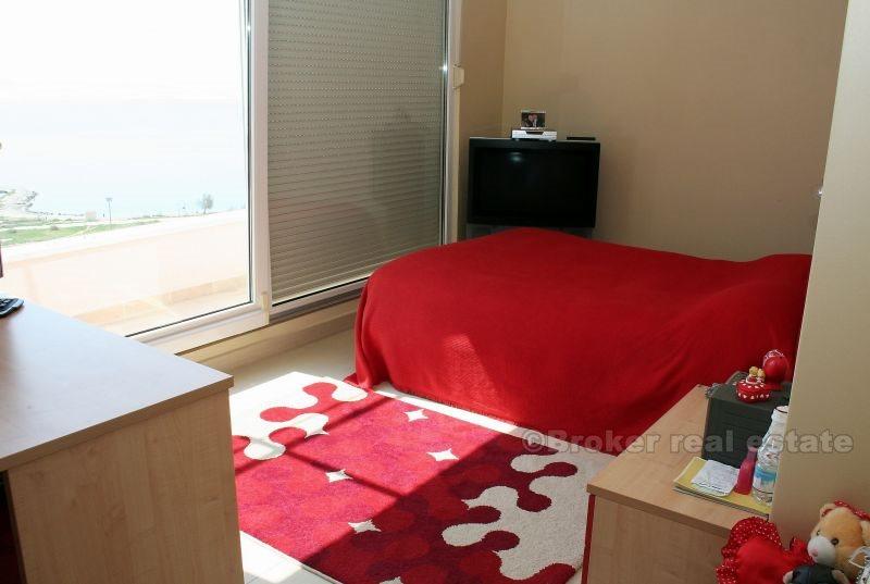 Znjan, Beautiful penthouse, for sale