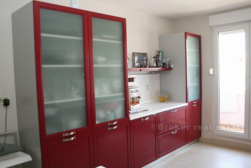 Znjan, Beautiful penthouse, for sale