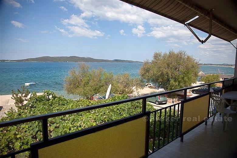 House in the first row to the sea, for sale