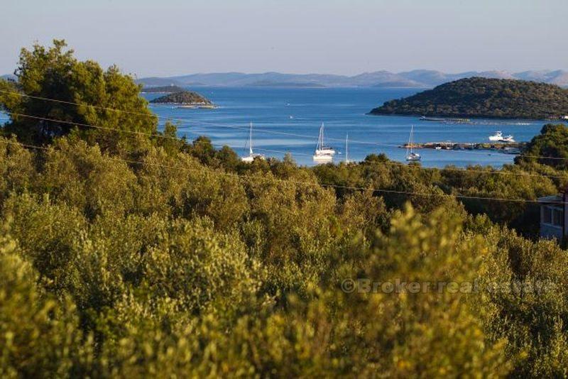 Villa with spectacular view, for sale