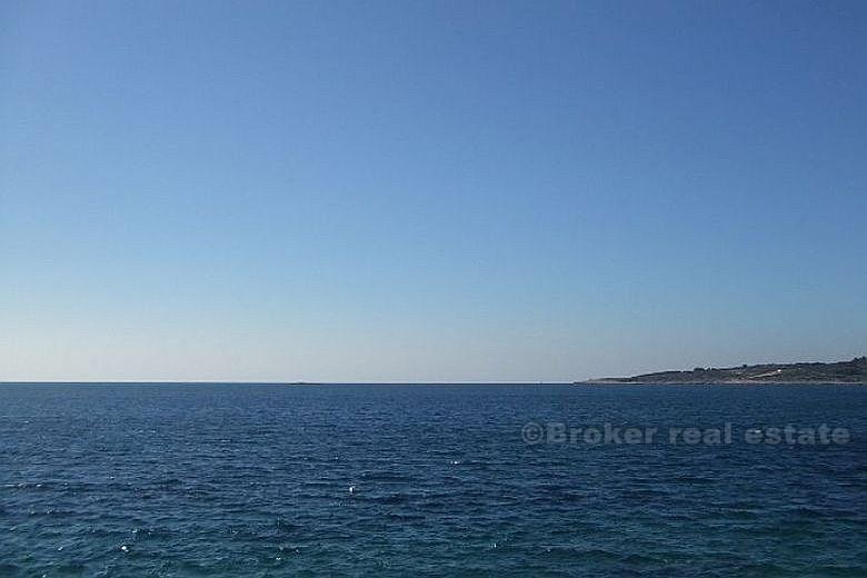 Hus första raden till havet