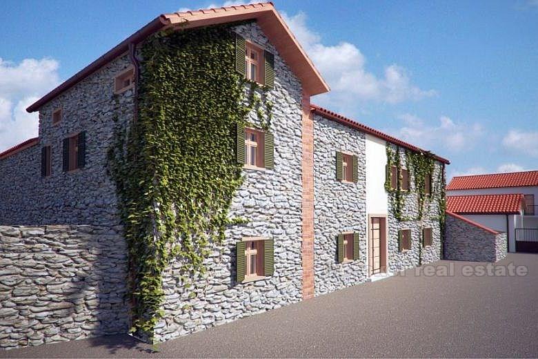 House with 3 separate apartments, for sale