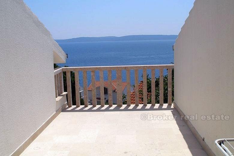 Detached house with garden, for sale