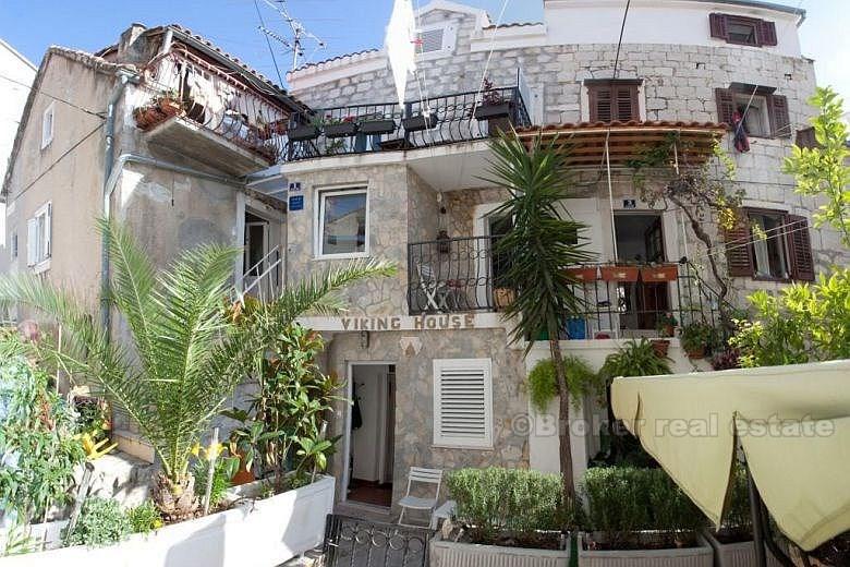 Maison en pierre rénovée de luxe, à vendre