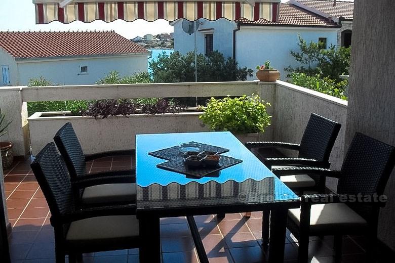 Maison de luxe à 30 mètres de la mer, à vendre