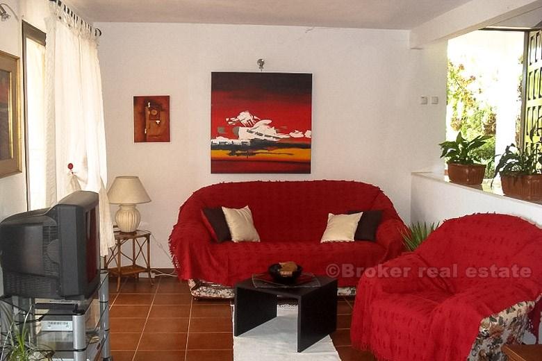 Maison de luxe à 30 mètres de la mer, à vendre
