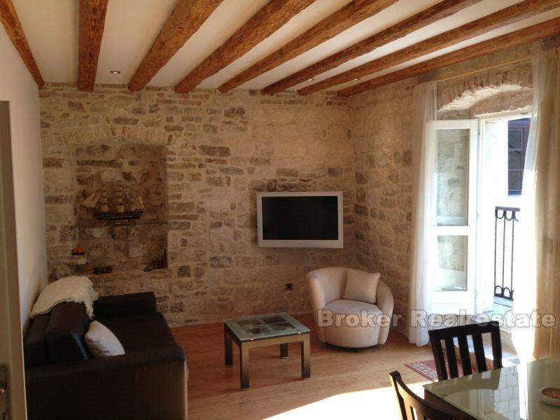Exclusif appartement de deux chambres