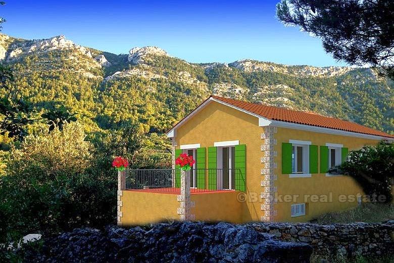 Maison ancienne entièrement rénovée, à vendre