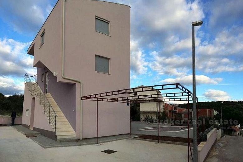 Luxury three bedroom apartment