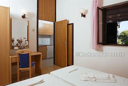 Apartment with a swimming pool, for sale