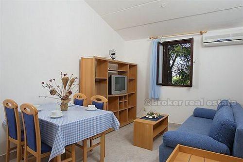 Apartment with a swimming pool, for sale