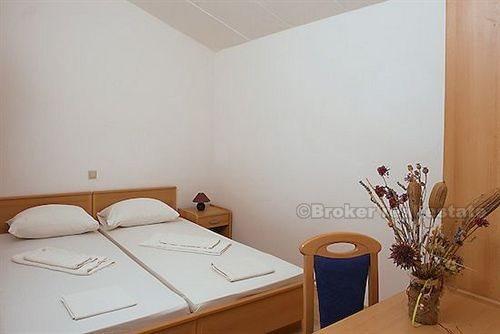 Apartment with a swimming pool, for sale