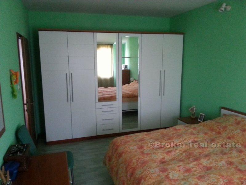 Nicely decorated family house, for sale