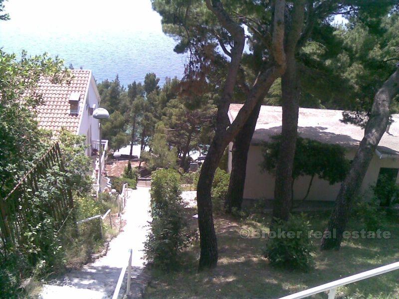 Apartment + studio apartment with parking, for sale
