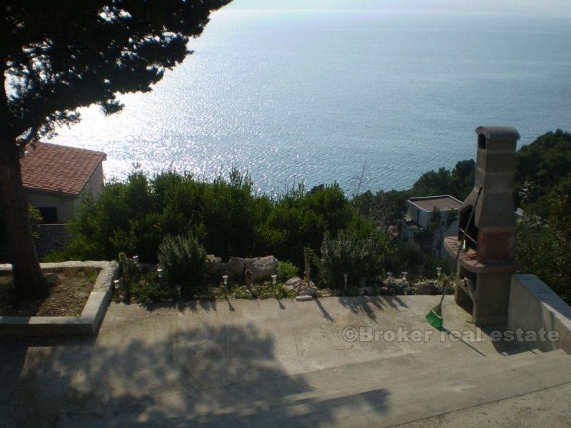 Apartment + studio apartment with parking, for sale