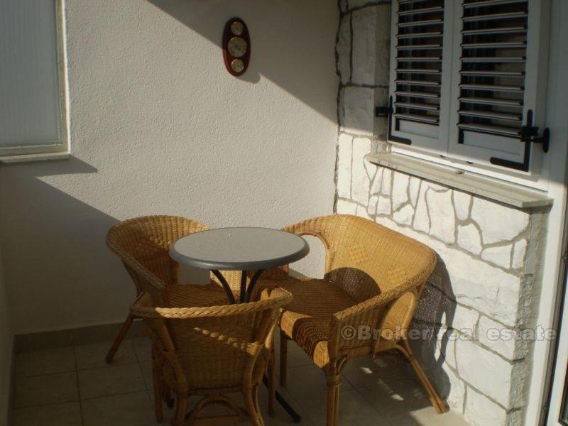 Apartment + studio apartment with parking, for sale