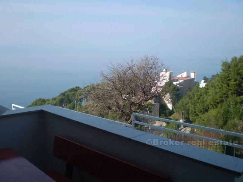 Apartment + studio apartment with parking, for sale
