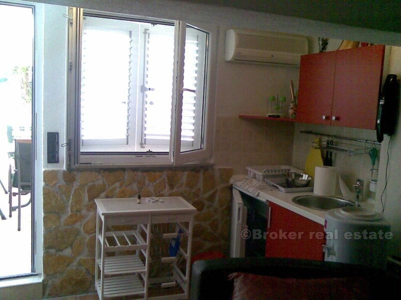 Apartment + studio apartment with parking, for sale