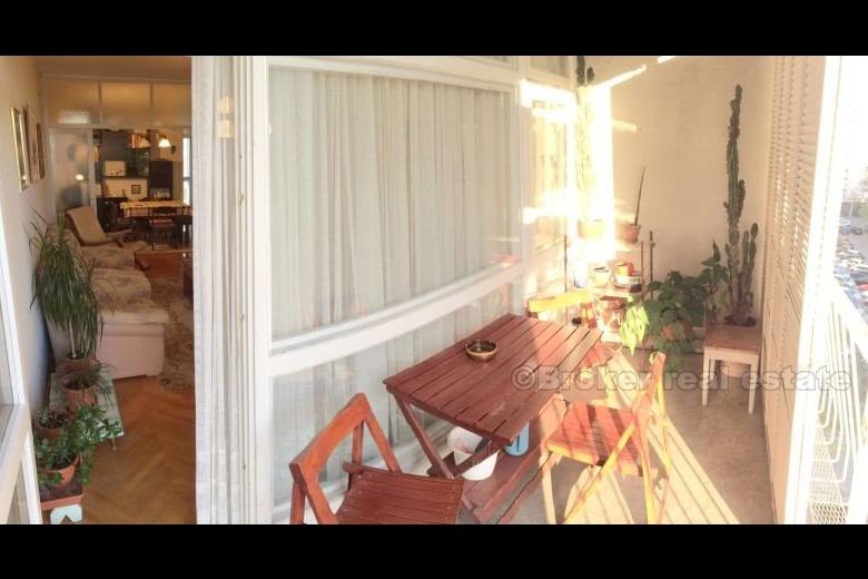 Appartamento di 4 camere da letto con vista