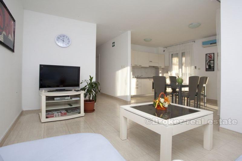 Apartment 50 meters from the beach, for sale
