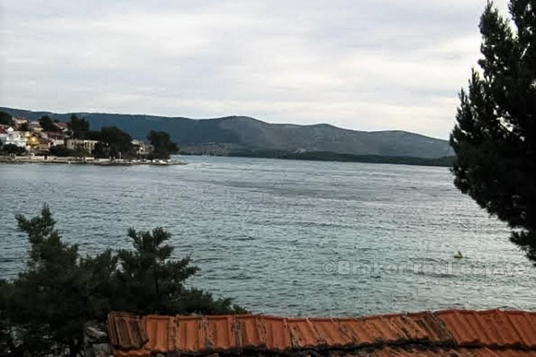 Terrain à la première rangée de la mer, à vendre