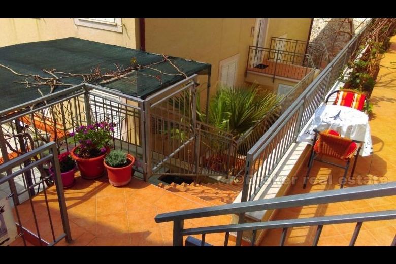 House with a beautiful view of Dubrovnik, for sale